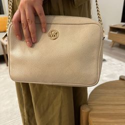 Crossbody bag