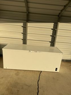 Deep freezer