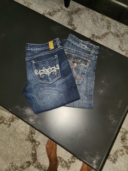 Maurices's Size 6 Women's Cropped Jeans