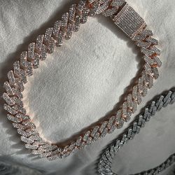 Moissanite Cuban Link Chain 