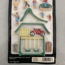 K-Line  School Figures & Playground 