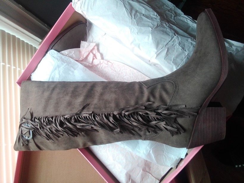 WOMENS BOOTS 7.5 SIZE Farah Design 