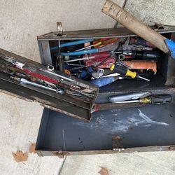 Craftsman Tool Box With Tools