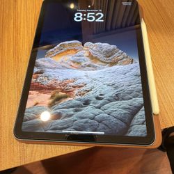 iPad Air 5th Gen 256GB + Apple Pencil 2 – Like New, School Use Only