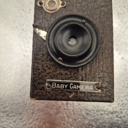 Baby camera box design 1931