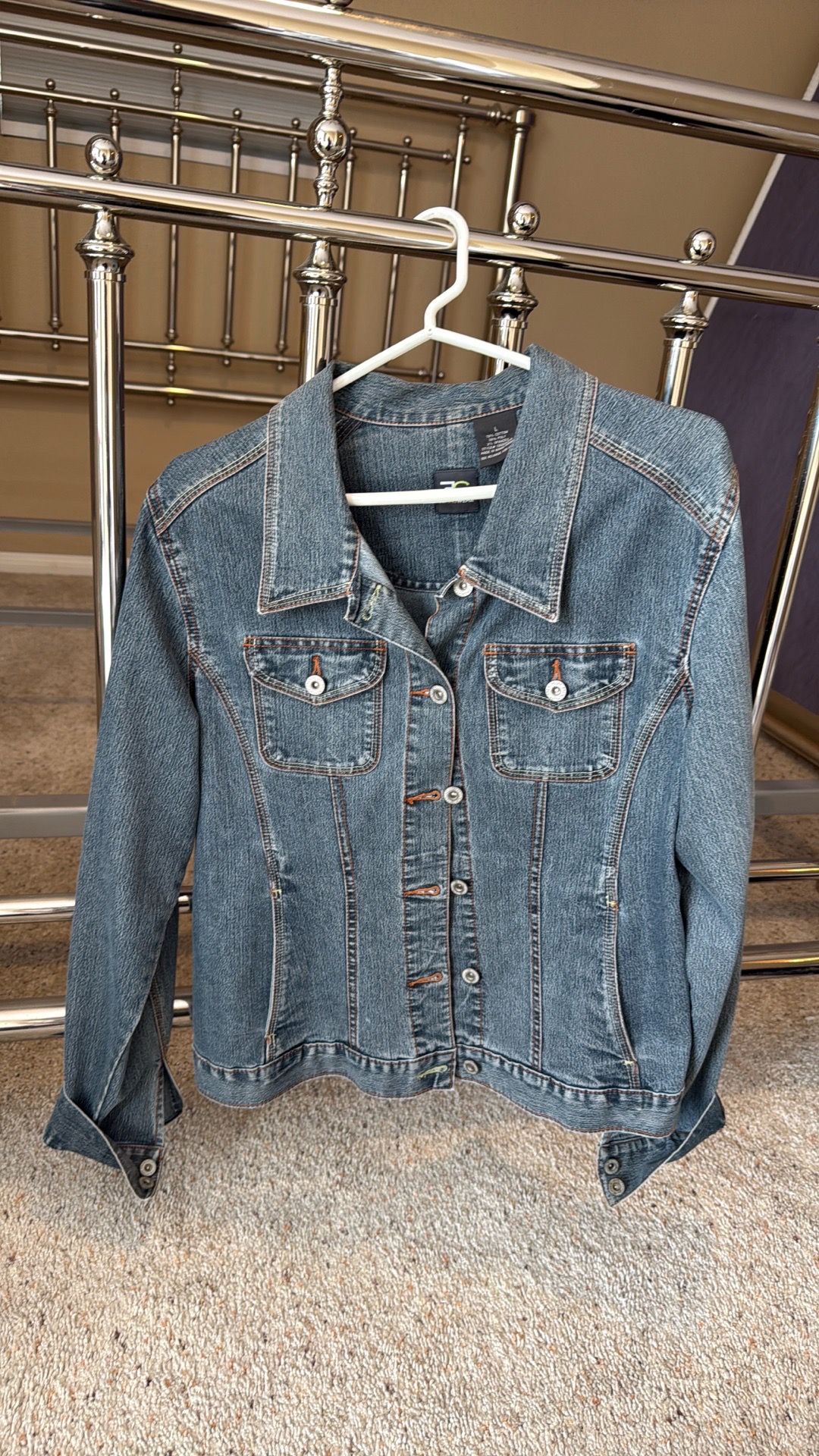 Women’s Jean jacket large