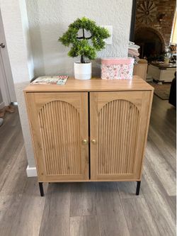 Beauriful 34" Tall Fluted Arched, Cabinet with Adjustable Shelves, organizer, for Living Room, Entryway, office, bedroom in Natural color. Perfect for