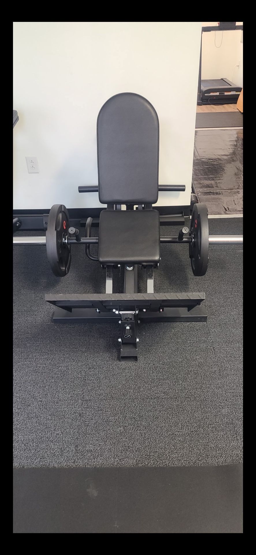 Like new syedee Leg Press Machine, Compact Leg Sled Machine