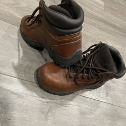 Iron Age boots size 9 wide steel Toe Espanol/English