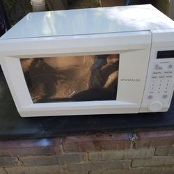 Microwave Oven