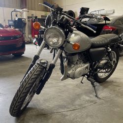 Suzuki  Tu250x