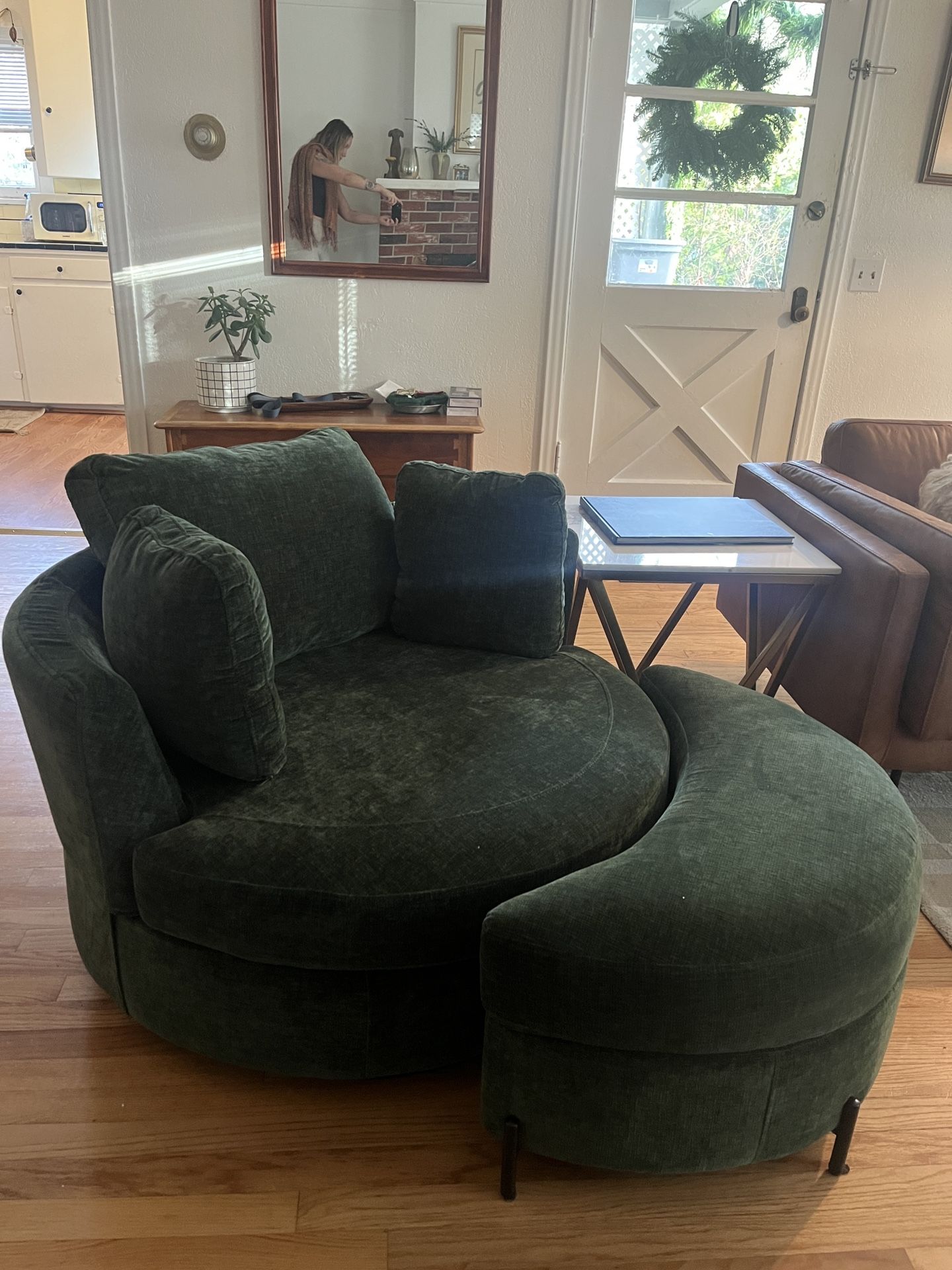 Green Velvet Swivel Chair With Ottoman