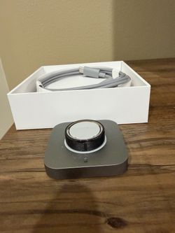 Oura Ring 4 Black – Complete w/ Charger & Box – Excellent Condition