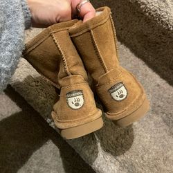 Bearpaws Size 11 Youth 