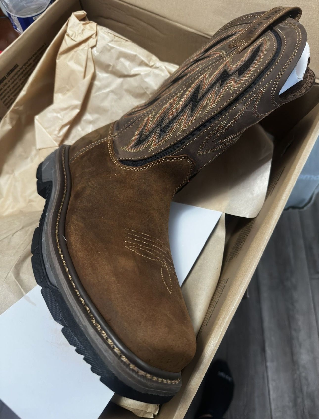 REDWING STEEL TOE BOOTS (8.5M) 