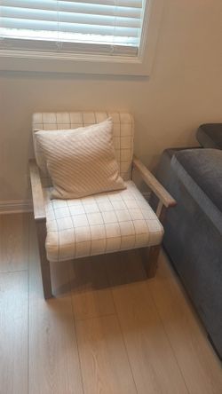 Living room chair and throw pillow