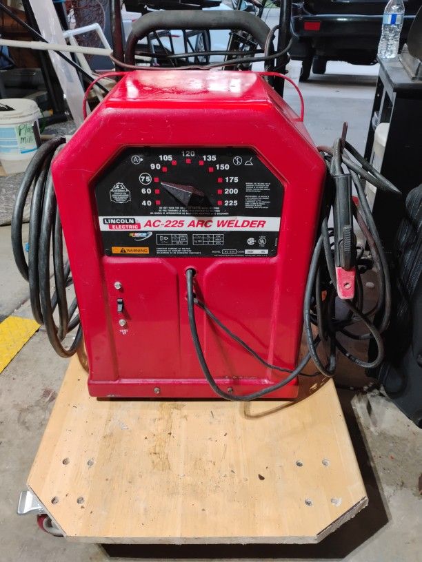 Lincoln Electric AC 225 Arc Welder