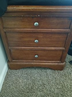 Dressers and mirror