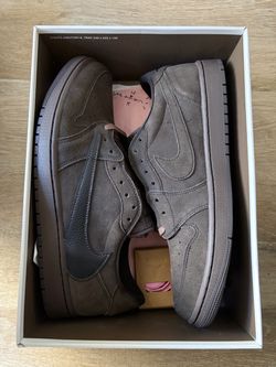 Travis Scott Velvet Brown
