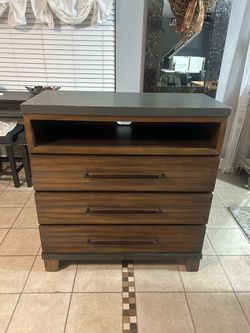 tv chest