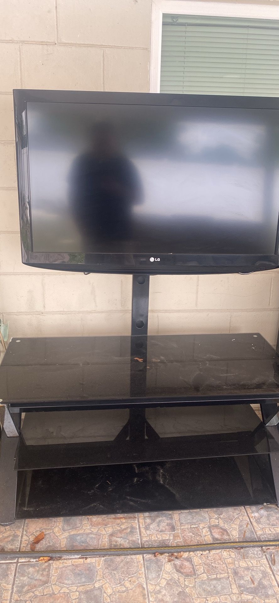 LG TV