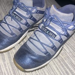 6.5Y Jordan 11 retro lows ‘blue moon’ 