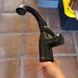 Like New Moen Faucet