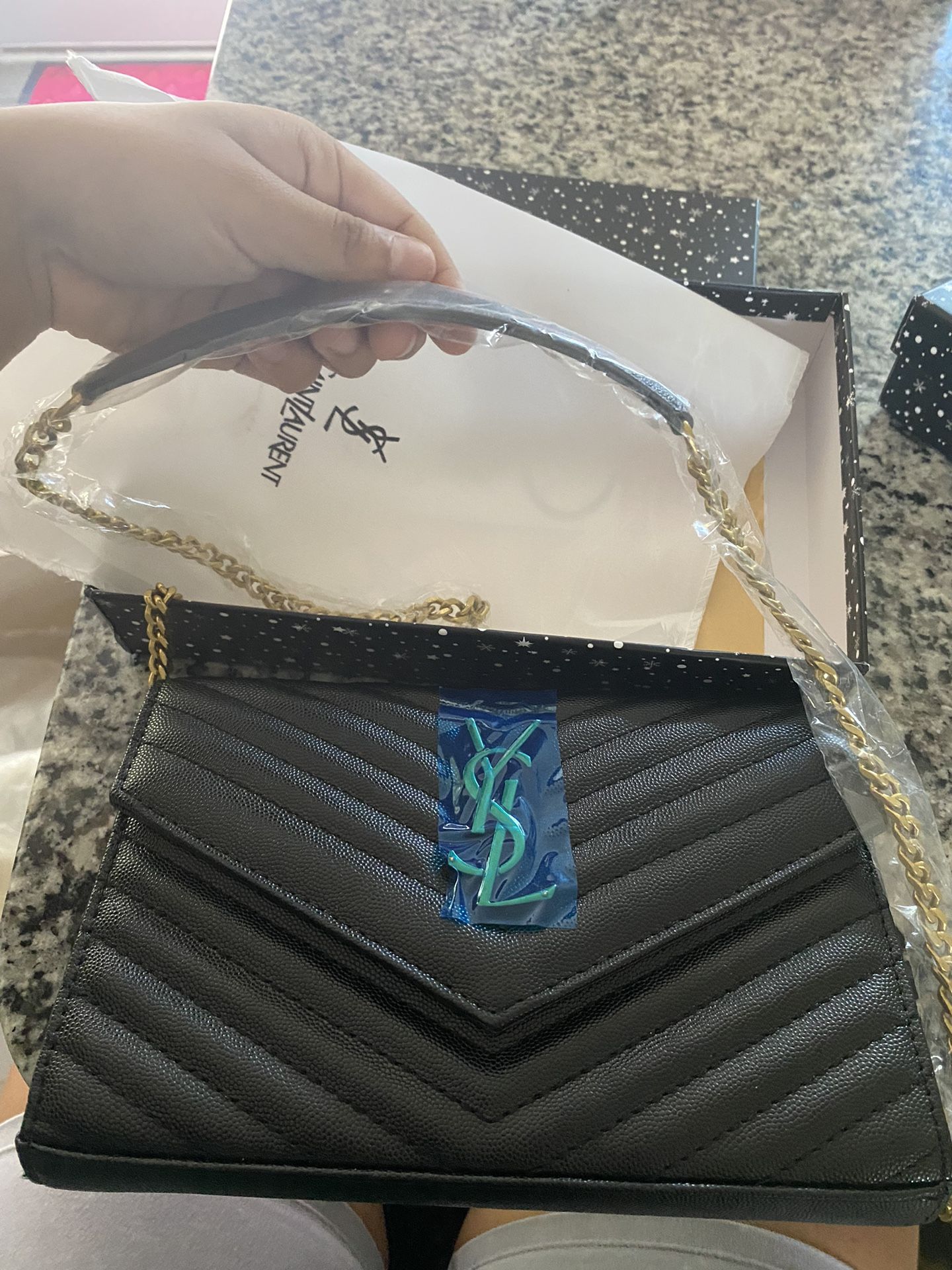 Yves Saint Laurent (YSL Bag)