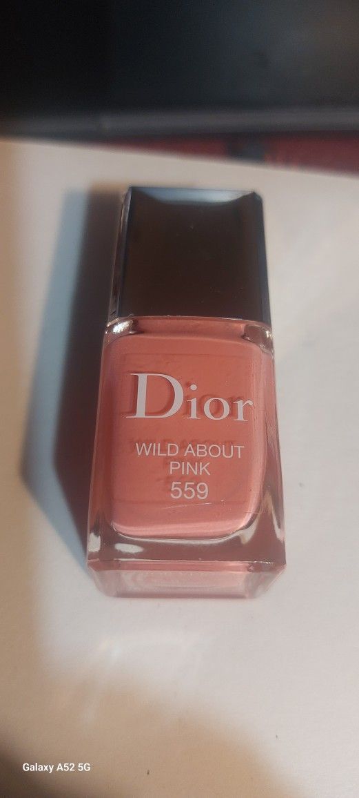 Dior Wild About Pink Nailpolish