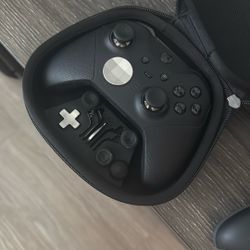 Xbox elite controller two Xbox elite controller one