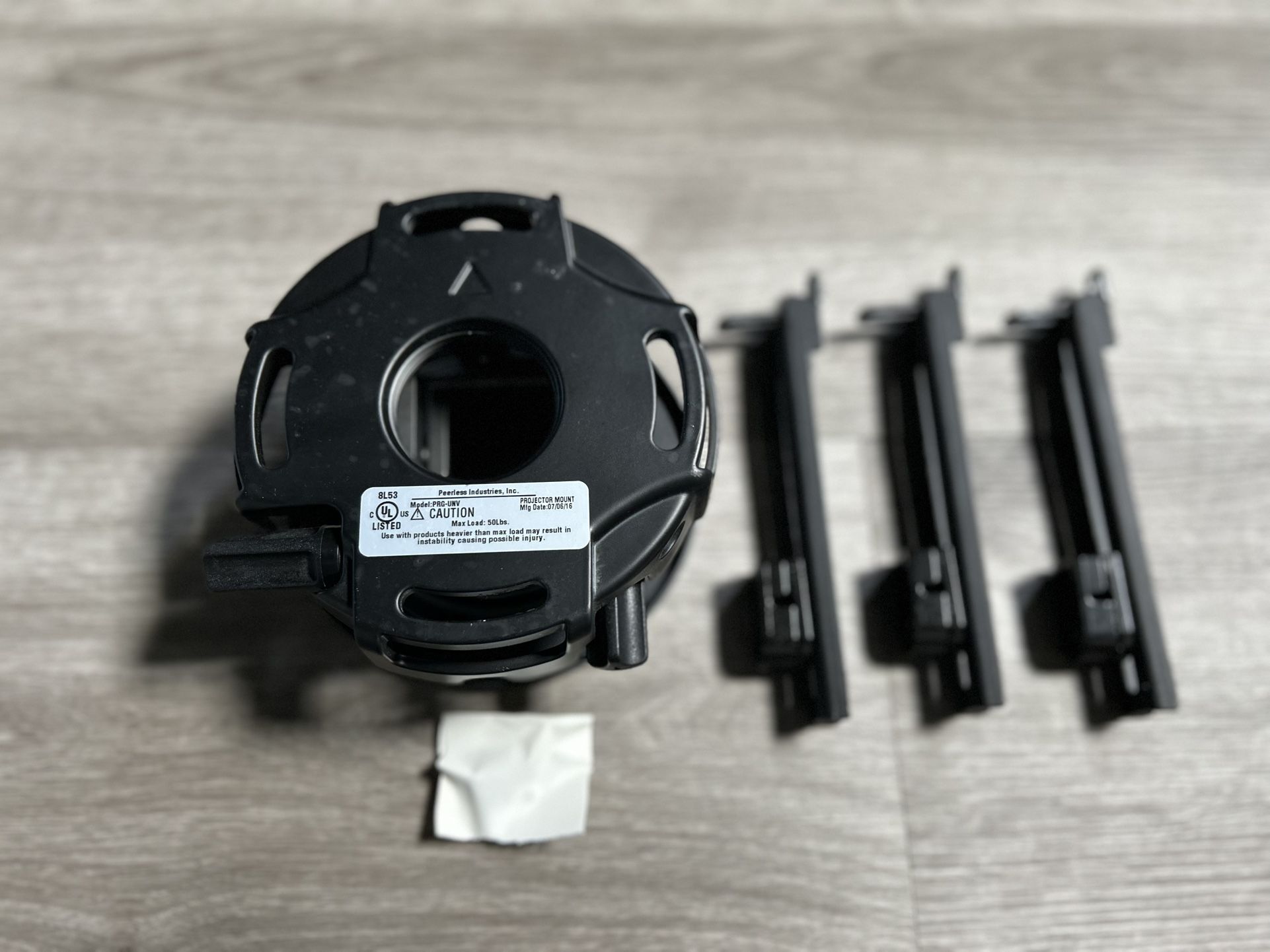 Peerless PRG-UNV Projector Mount