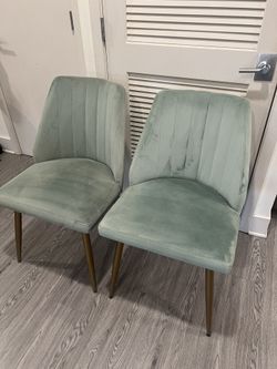 Leilani Channel Back Upholstered Dining Chair Excellent Condition 