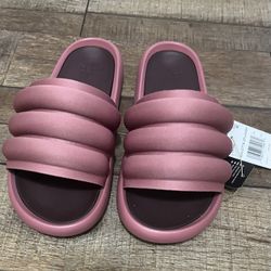 ADIDAS SLIDES…NEW!!! (M8/W9)