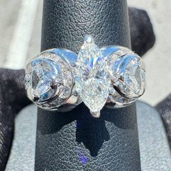 18k solid white gold 3.5 CTW Marquis/ trillion/ brilliant cut Diamond lady’s ring size 7