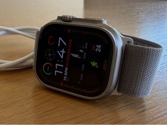 Apple Watch Ultra 2 - Titanium Silver