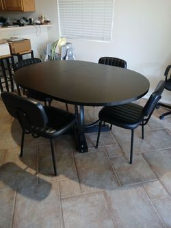 Dining table set