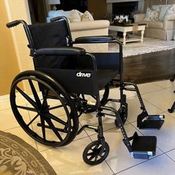 Drive Medical SSP118FA-SF Silver Sport 1 Folding Transport Wheelchair with Full Arms and Removable Swing-Away Footrest, Black