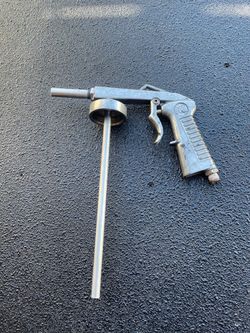 Raptor liner tool