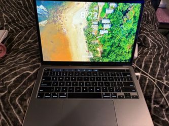 2020 Apple MacBook Pro 13" (16GB RAM / Intel Core i5 / 4 Thunderbolt 3 Ports) 512 GB