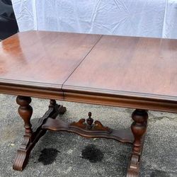 Antique Dinning Room Table And Six Chairs