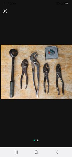 VINTAGE TOOLS SNAP ON SOCKETS