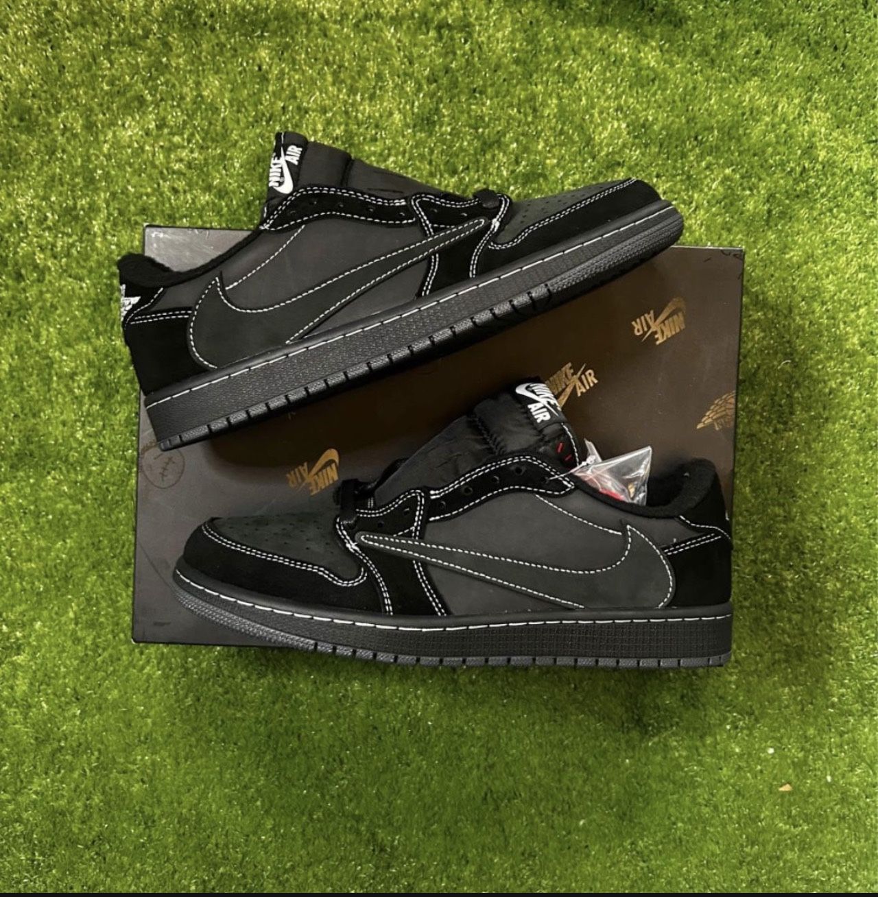 Travis Scott Phantom Jordan 1 Low