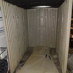 Rubbermaid Shed 