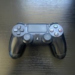 PS4 Controller