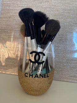 Personalized make up brush holder