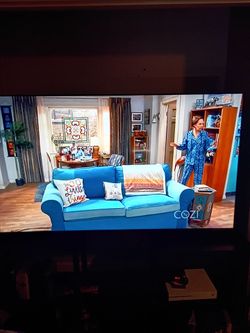 Samsung 65” Class Crystal UHD U7900F 4K Smart TV