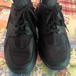 Free Nike Shoes Size 9.5