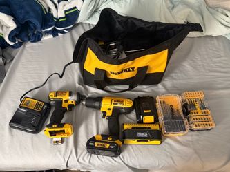 DEWALT 20V MAX Drill & Impact Driver Combo Kit