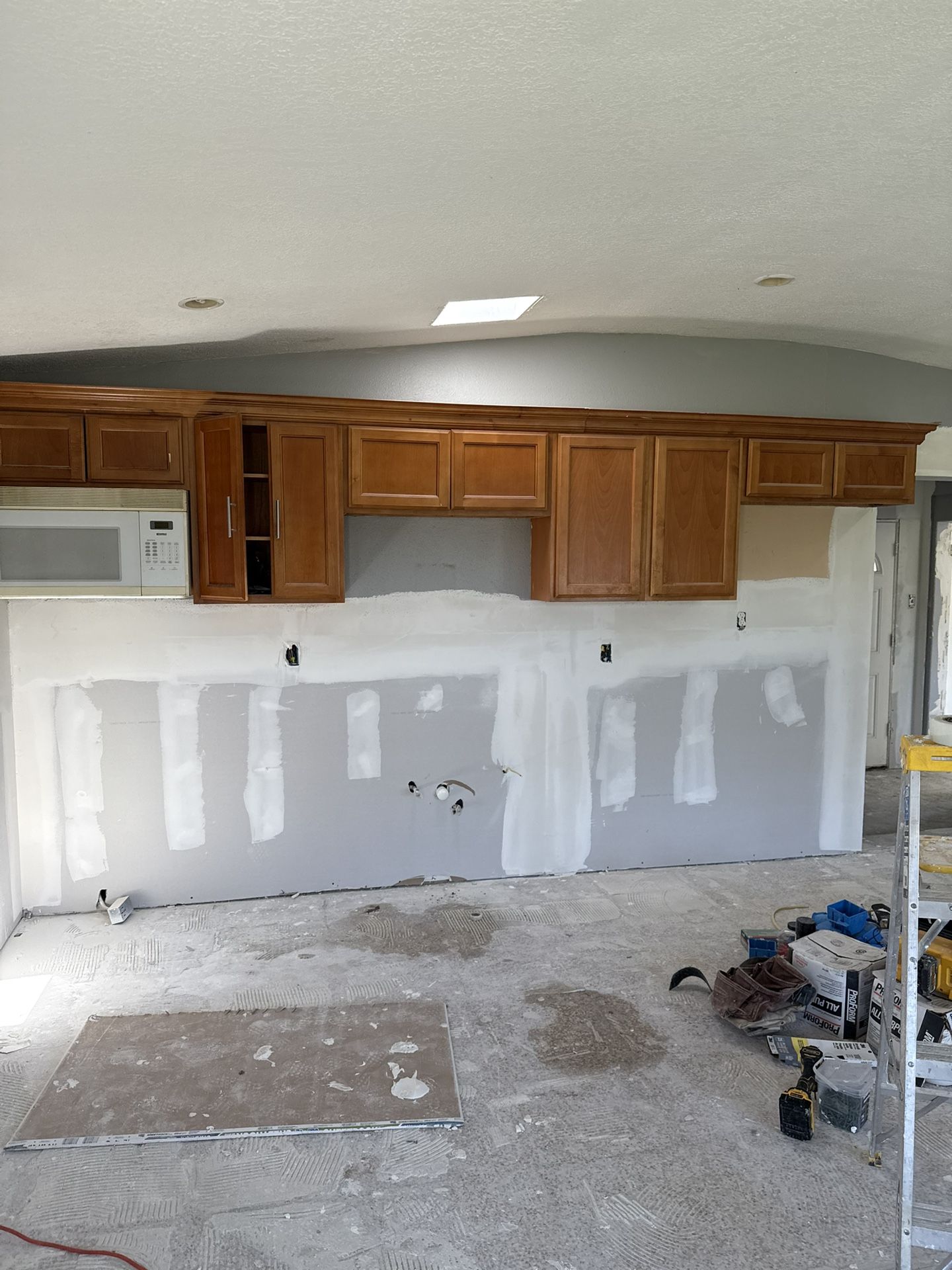 Upper Cabinets