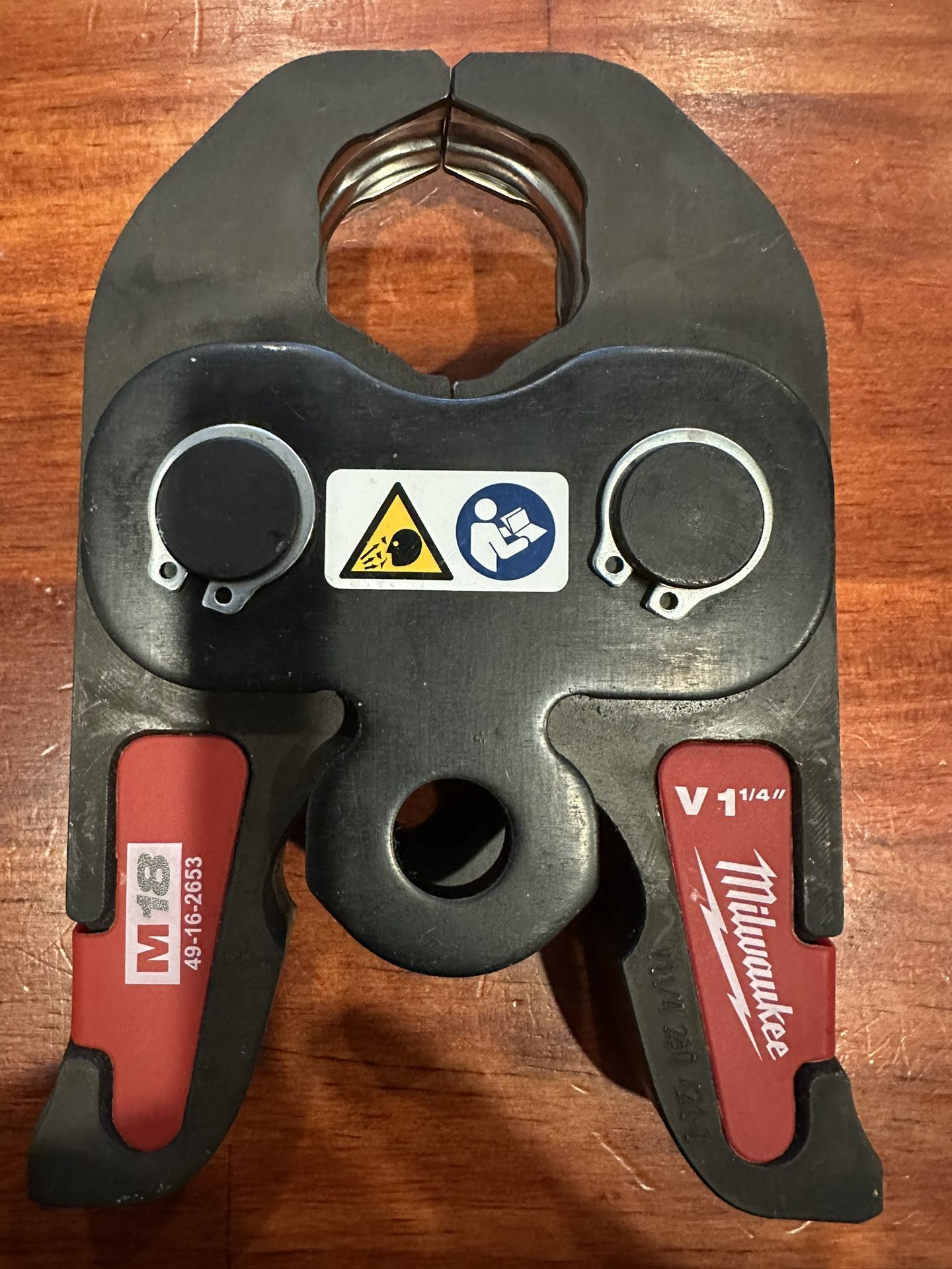 Milwaukee M18 Force Logic Black Iron Press Jaw